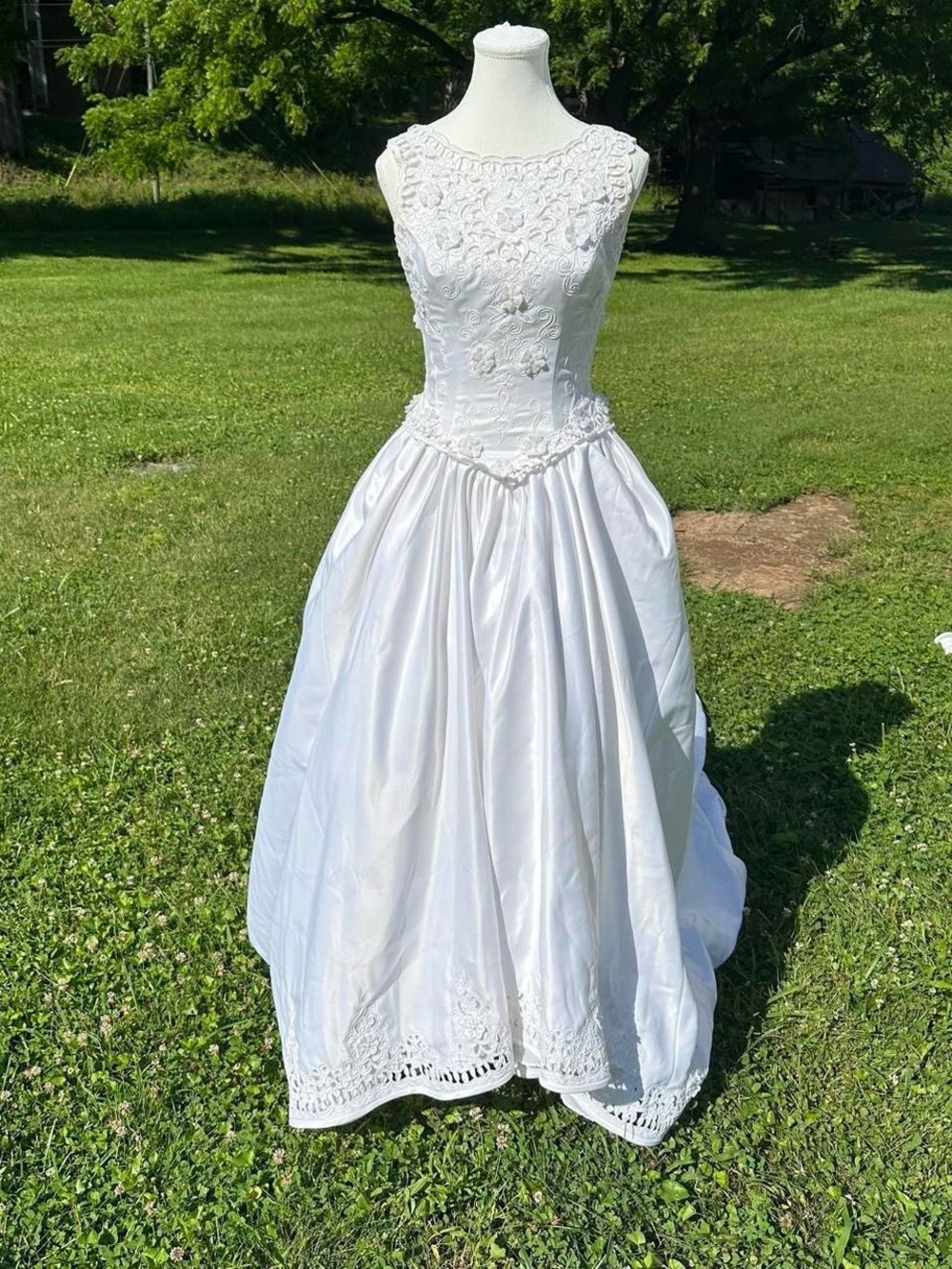 Vintage Lady Roi Bridal Wedding Gown